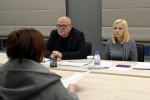 Владимир Евменьков вместе с Элиной Акуловой провел прием жителей по вопросам ЖКХ